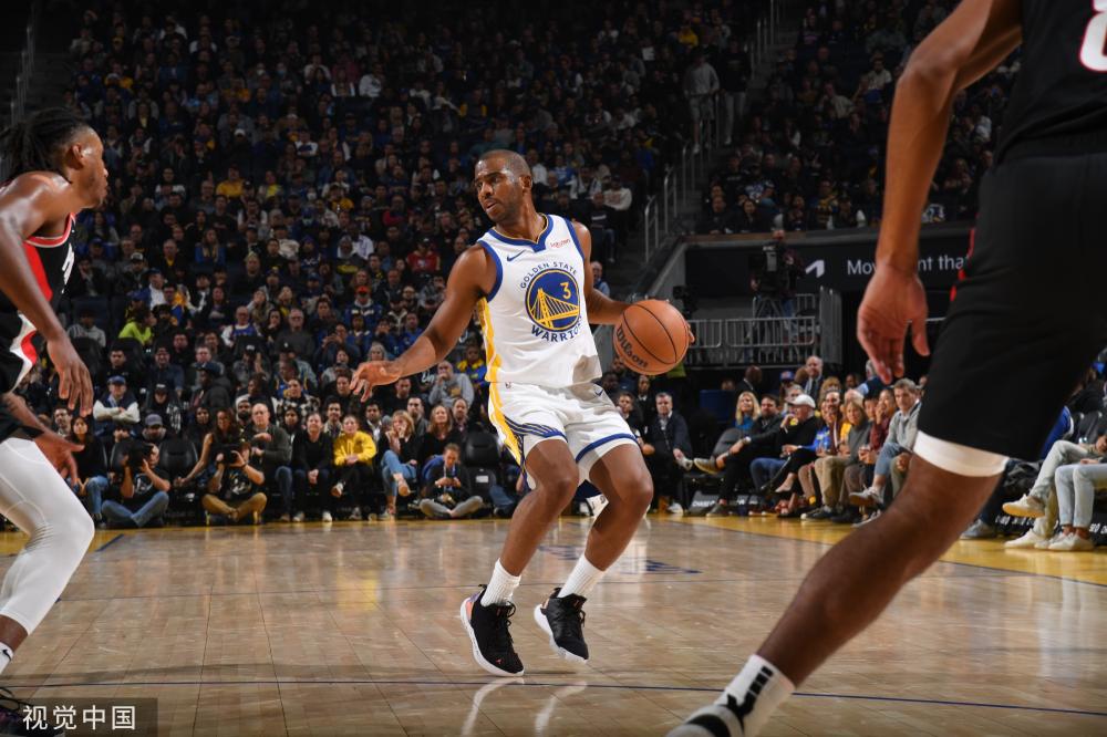 分别在男子 分别在男子